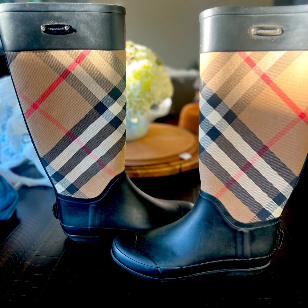 Burberry rain boots